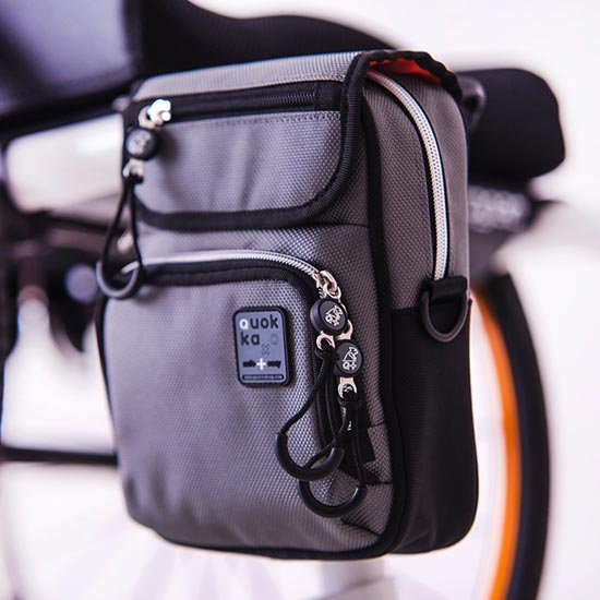 Zippers with large grips on the Quokka grey vertical wheelchair bag